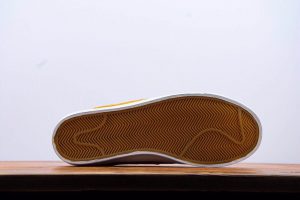 NIKE SNEAKERS DEM90018 - Image 3