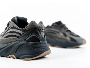 yeezy 700 v2 vanta - Image 2