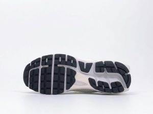 420  A-Cold-Wall x Nike Zoom Vomero 5 - Image 6
