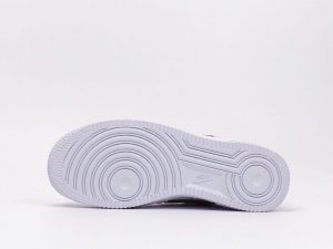 Air Force 1 07 LV8 Sport Spurs - Image 6