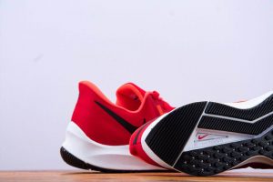 210  NIKE AIR ZOOM WINFLO 6  W6  P08722 - Image 5