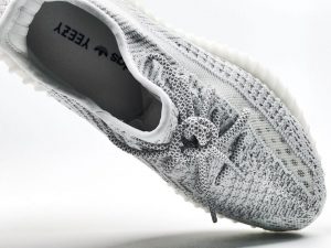 YEEZY EF2367 - Image 2