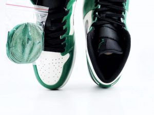 Air Jordan 1 Mid Pine Green - Image 9