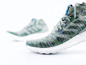 Adidas Ultra Boost Mid - Image 3