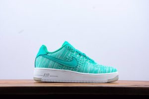 NIKE AIR FORCE 1 FLYKNIT LOW - Image 5