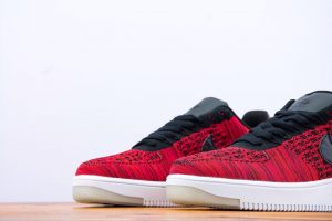 NIKE AIR FORCE 1 FLYKNIT LOW - Image 6
