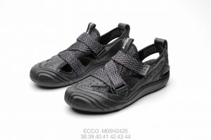 220  Ecco   M - Image 5