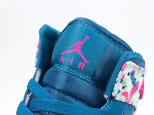 Air Jordan 1 Mid GS Paint Stroke - Image 6