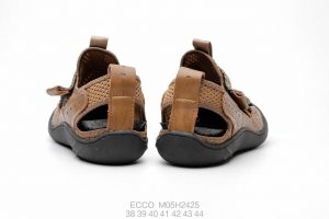 220  Ecco   M - Image 6