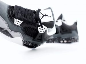 NIKE AIR JORDAN 4 - Image 8