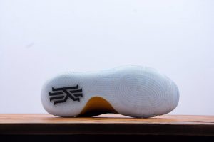 NIKE BASKET BALL SHOES DEM90158 - Image 6