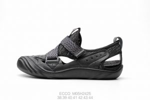 220  Ecco   M - Image 7