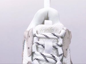 BALENCIAGA TRIPLE S DEM8994 - Image 8