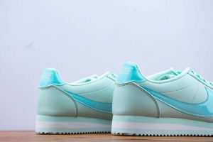 Women's Nike Classic Cortez Prem 19 - Image 8
