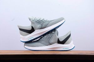 210  NIKE AIR ZOOM WINFLO 6  W6  P08722 - Image 9