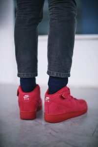 Air Force 1 Mid 07 Red October - Image 9