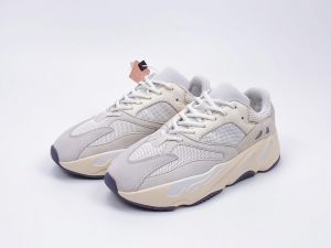 Adidas Yeezy 700 Boost Analog - Image 8