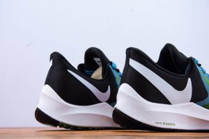 210  NIKE AIR ZOOM WINFLO 6  W6  P08722 - Image 9