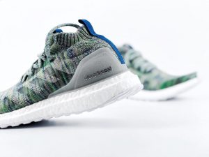 Adidas Ultra Boost Mid - Image 9
