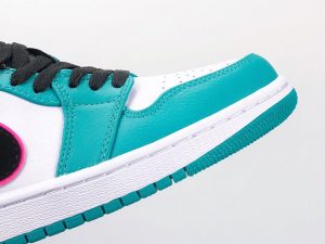 Air Jordan 1 Low South Beach - Image 9