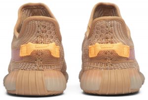 Yeezy KIDS CLAY 350 V2  - Image 4