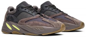 Yeezy Mauve 700 - Image 3