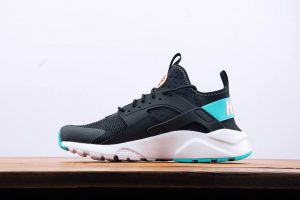 NIKE AIR HUARACHE RUN ULTRA