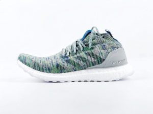 Adidas Ultra Boost Mid