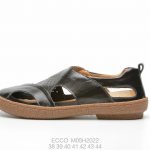 ecco    M