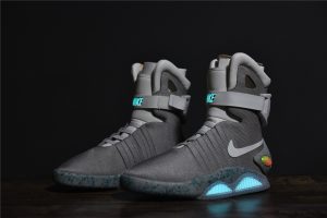 Air MAG (Back to the Future) Auto Lacing Version Black - Image 2