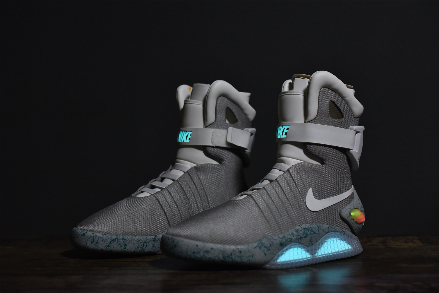 Air MAG (Back to the Future) Auto Lacing Version Black - Chanz Sneakers