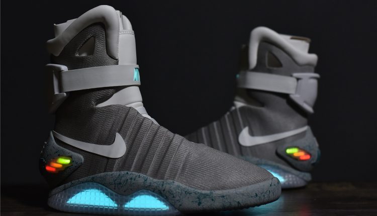 Black nike clearance air mag