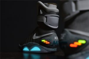 Air MAG (Back to the Future) Auto Lacing Version Black - Image 4