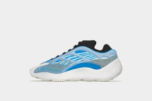 Adidas Yeezy 700 V3 Azareth