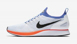 Nike Mariah Flyknit Racer Hyper Crimson