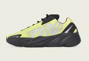 YEEZY Boost 700 MNVN Phosphor