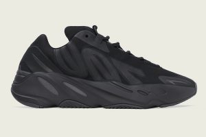 Yeezy Boost 700 MNVN Triple Black