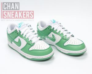 Nike Dunk Low WMNS Pine Green - Image 2