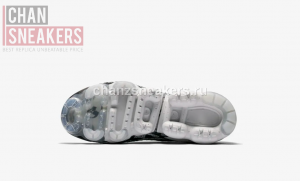 ACRONYM x Nike VaporMax Moc 2 - Image 3