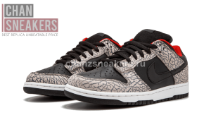 Nike Dunk SB Low Supreme Black Cement (2002) - Image 3