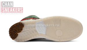 Nike SB Dunk High Dog Walker - Image 3