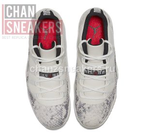 Air Jordan 11 Retro Low 'Light Bone Snakeskin' - Image 4