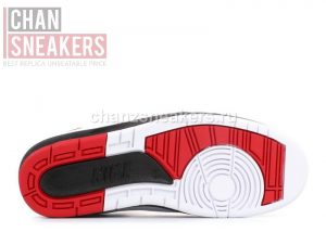 Jordan 1 Retro Low Chicago (2016) - Image 4