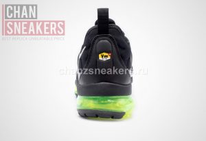 Nike Air VaporMax Plus Black Volt Sole - Image 4