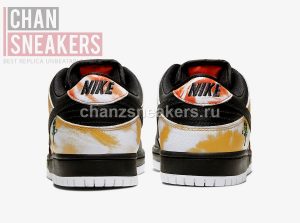 SB Dunk Low Roswell Raygun Tie-Dye Black - Image 5