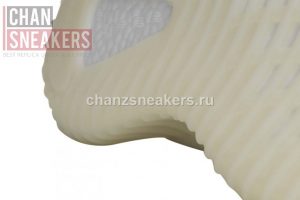 Kids YEEZY Boost 350 V2 Cream White - Image 6