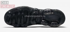 Nike Air Vapormax Triple Black - Image 6