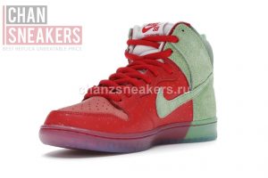 Nike SB Dunk High Strawberry Cough - Image 6