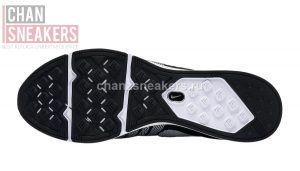 Nike Flyknit Trainer Oreo - Image 7