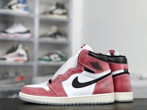 Trophy Room X Air Jordan 1 OG High - Image 2
